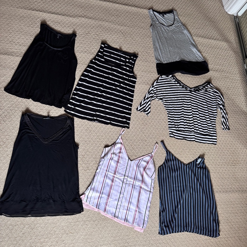 Almost new Bundle of 7 White House Black Market tops - Picture 2 of 14